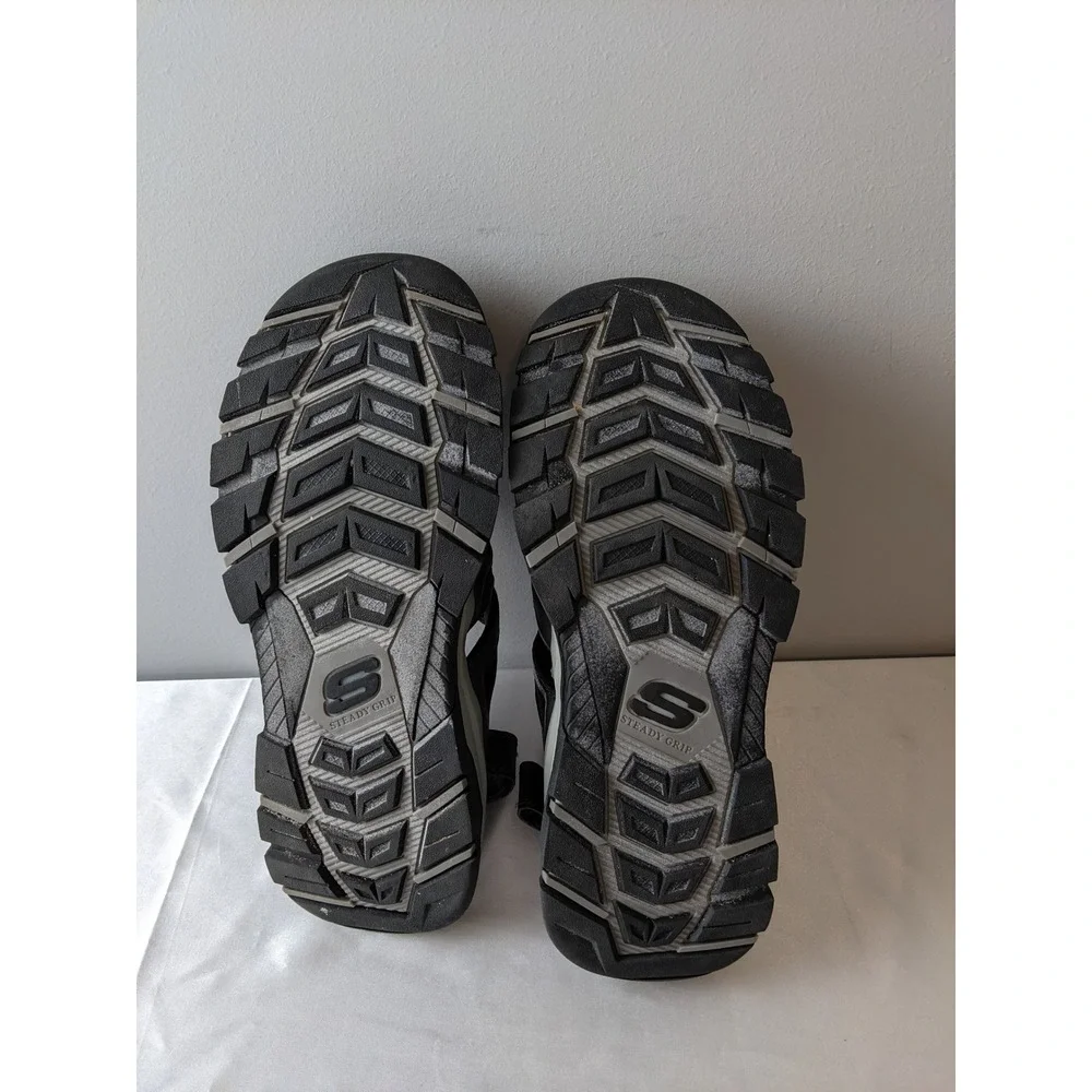 Skechers Mens Relaxed Fit Luxe Foam Fisherman Sandals Gray 204111 Size 11